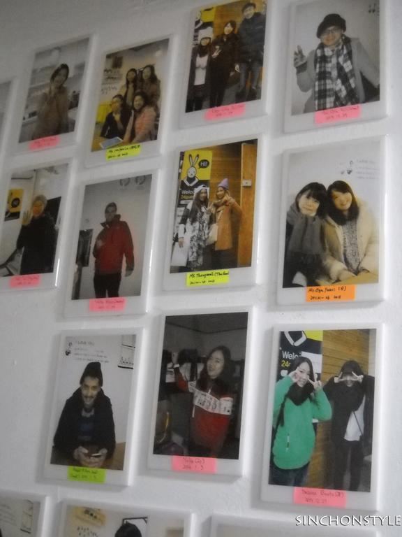 24 Guesthouse Sinchon Hongdae Seoul Værelse billede