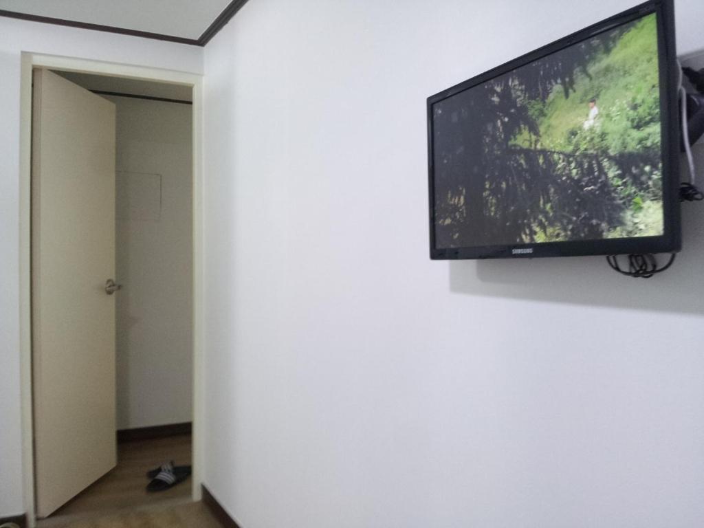 24 Guesthouse Sinchon Hongdae Seoul Eksteriør billede